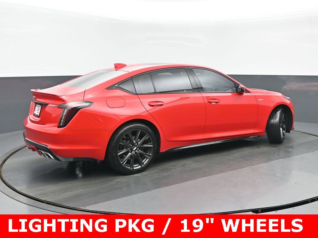 Used 2021 Cadillac CT5 V image 3