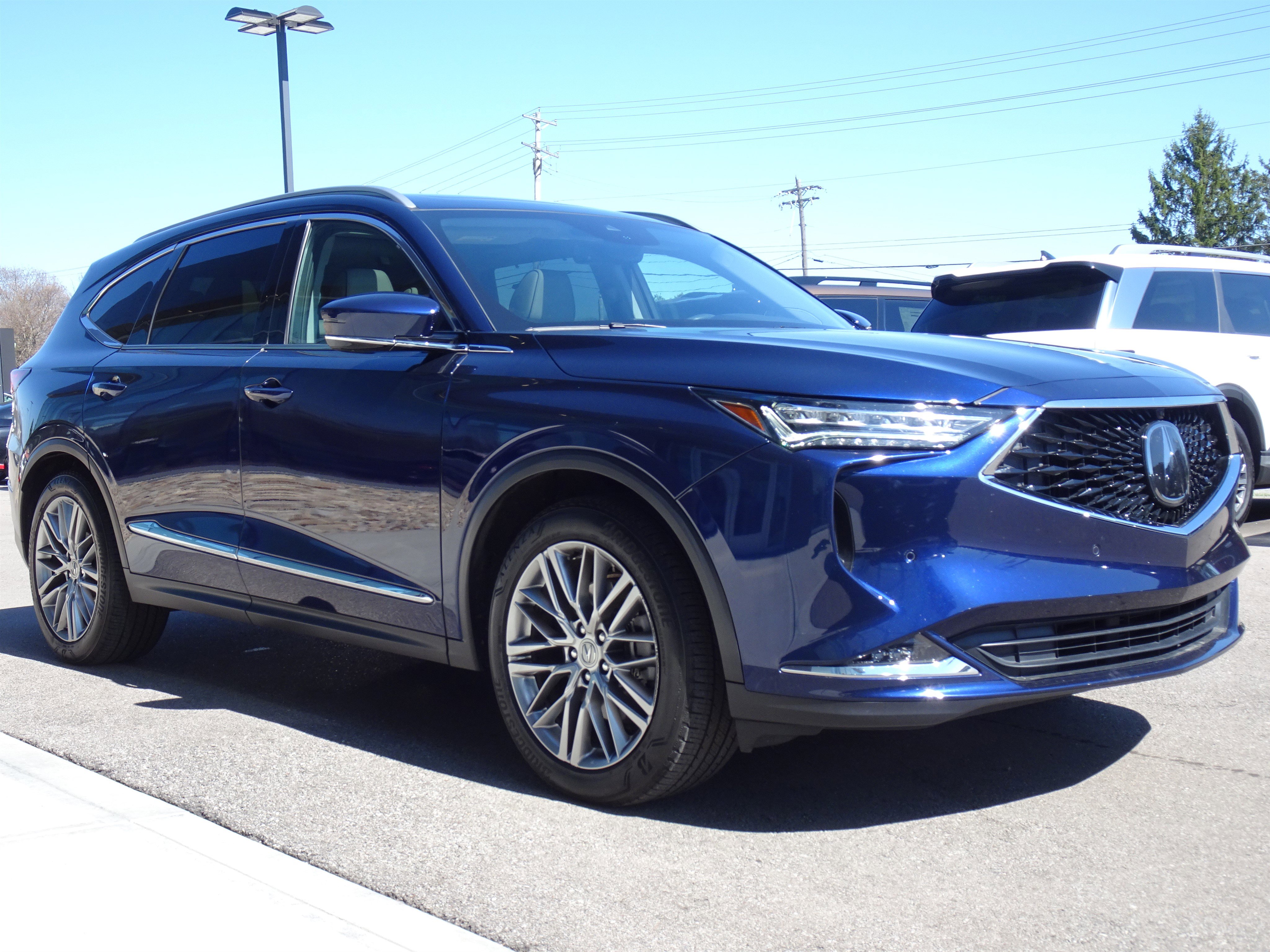 Used 2023 Acura MDX SH-AWD w/ Advance Package image 6