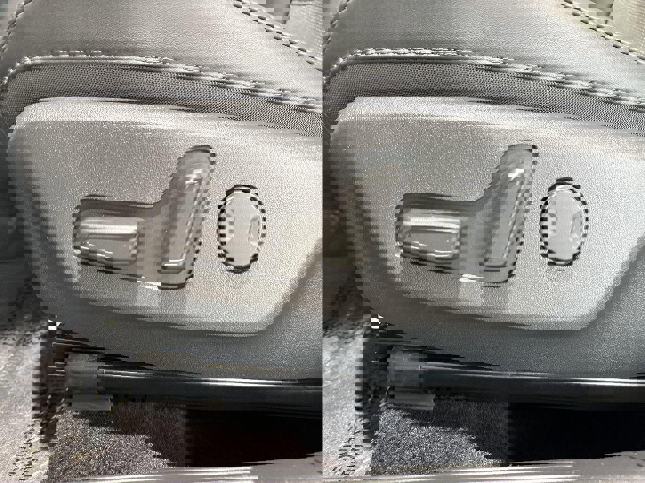 Used 2023 Kia Niro EX image 12