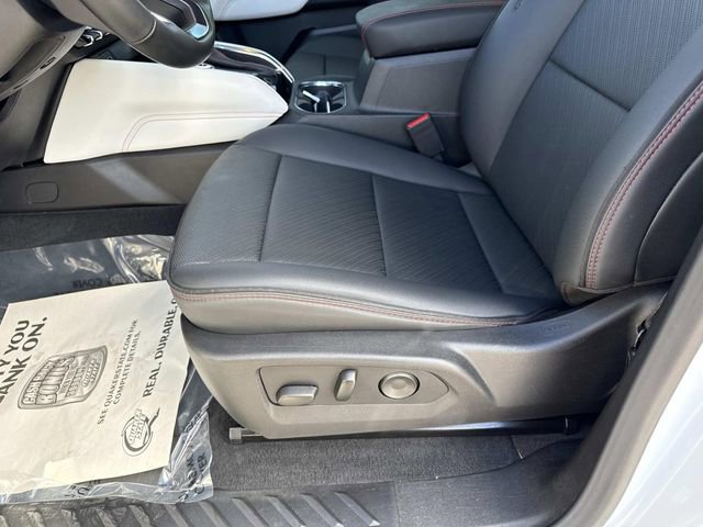 Used 2024 GMC Canyon AT4X w/ AT4X AEV Edition image 12