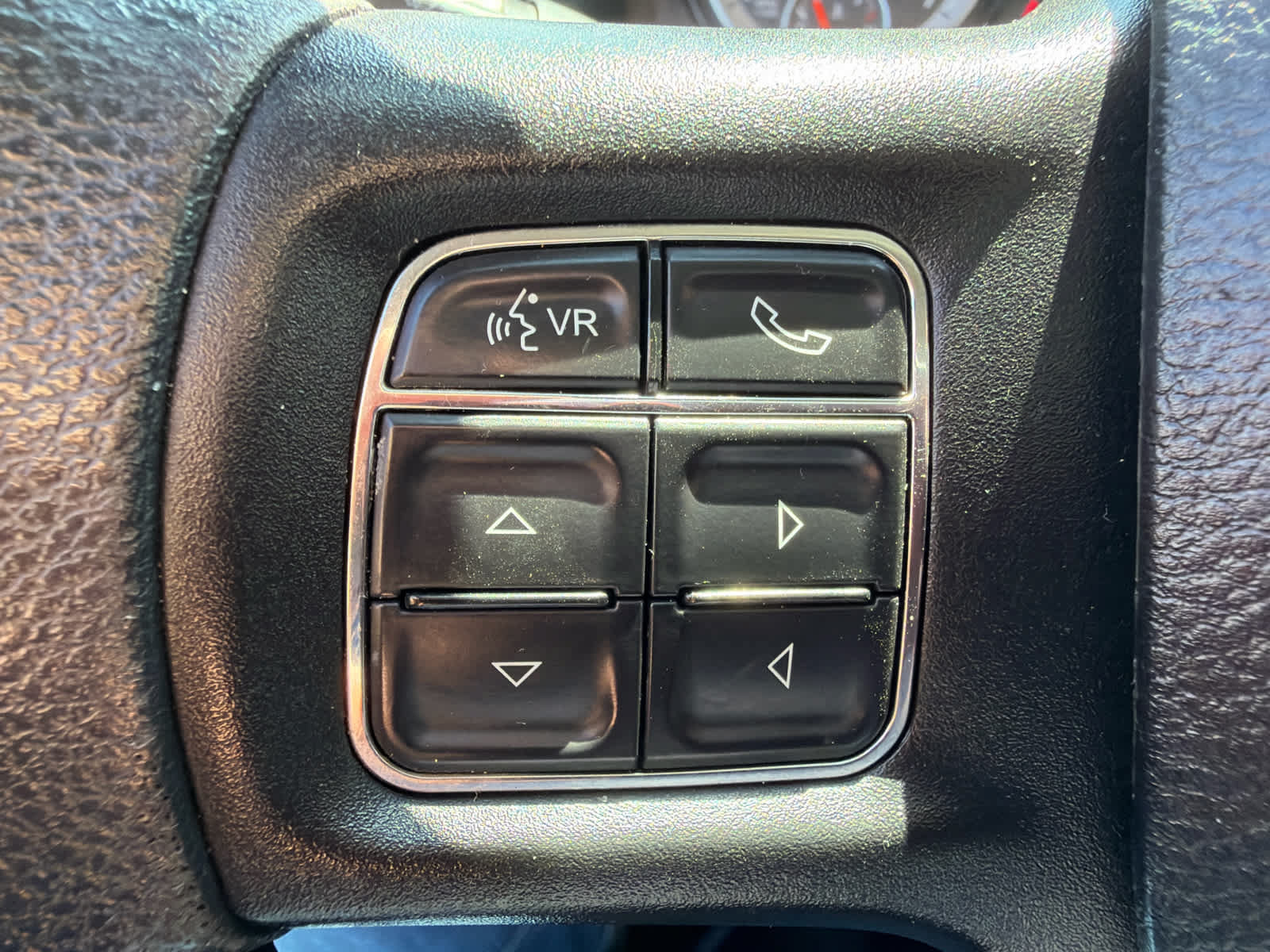 Used 2019 RAM 1500 Classic SLT w/ Protection Group AWD/4WD image 16