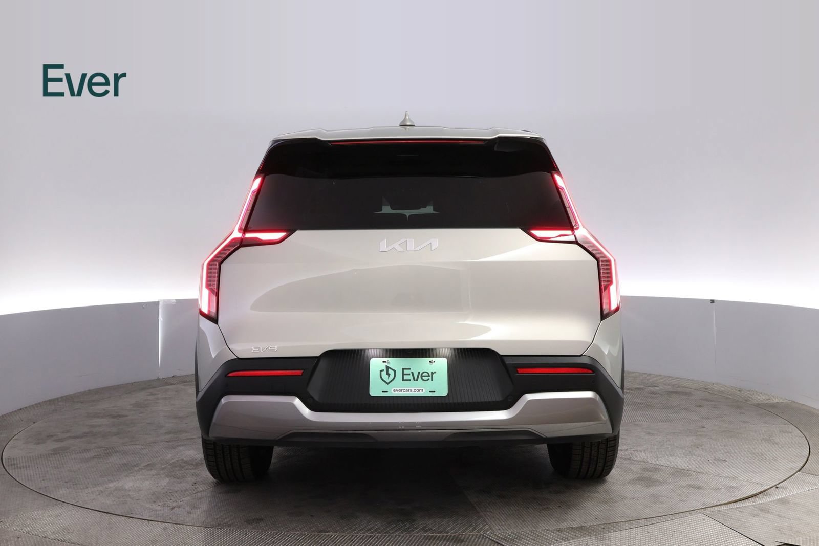 Used 2024 Kia EV9 Light Long Range RWD image 15