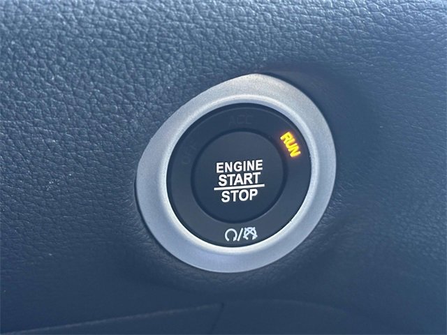 New 2025 Chrysler Pacifica Select image 16