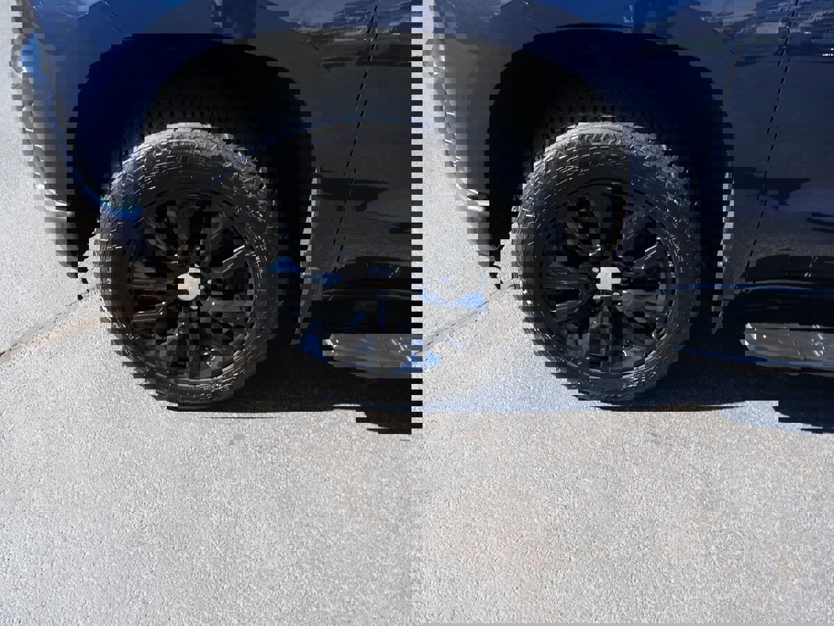 Used 2020 Chevrolet Silverado 1500 Custom w/ Custom Value Package image 27