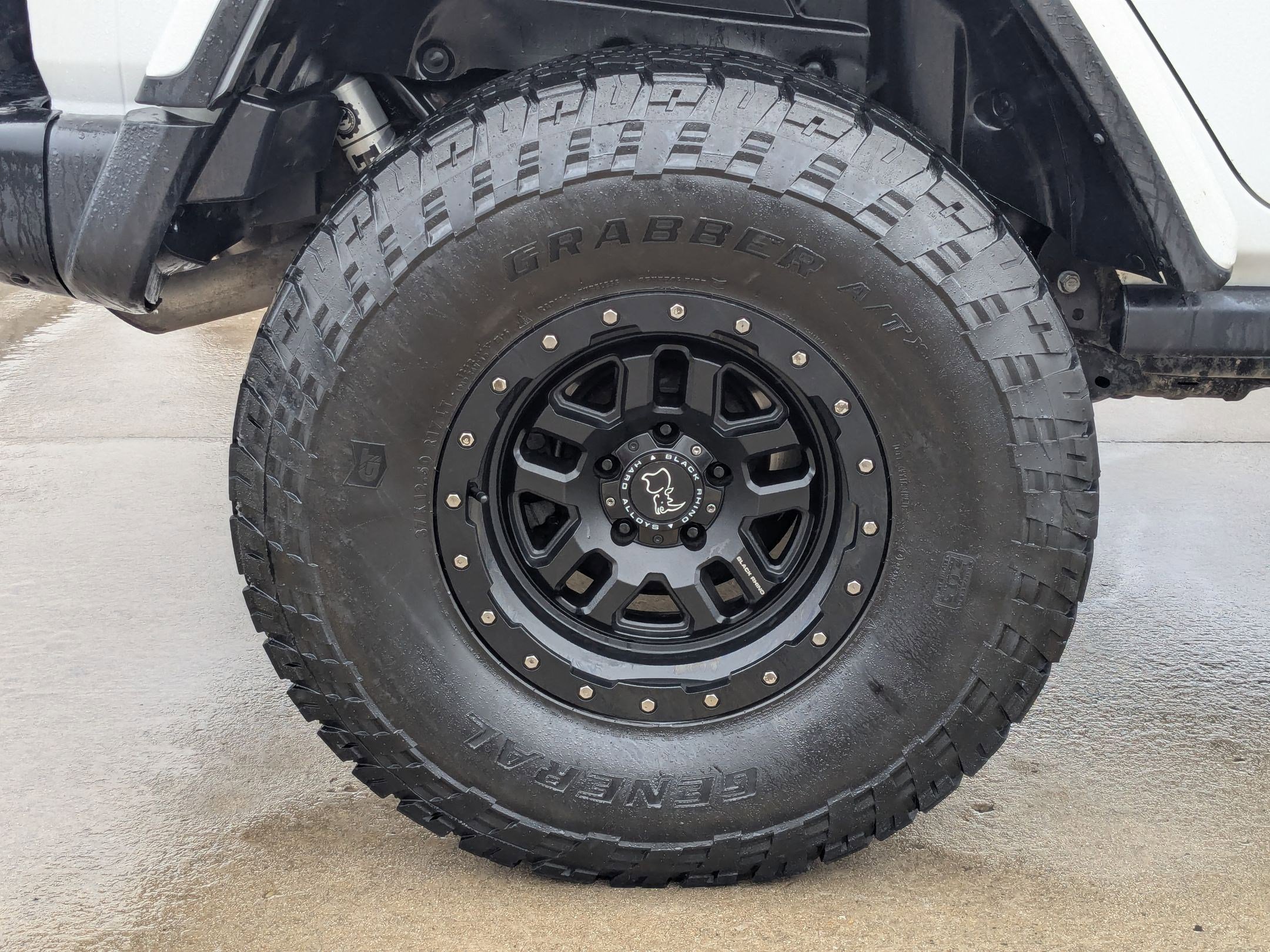 Used 2021 Jeep Wrangler Unlimited Rubicon w/ Uconnect 4C Nav & Sound Group image 12