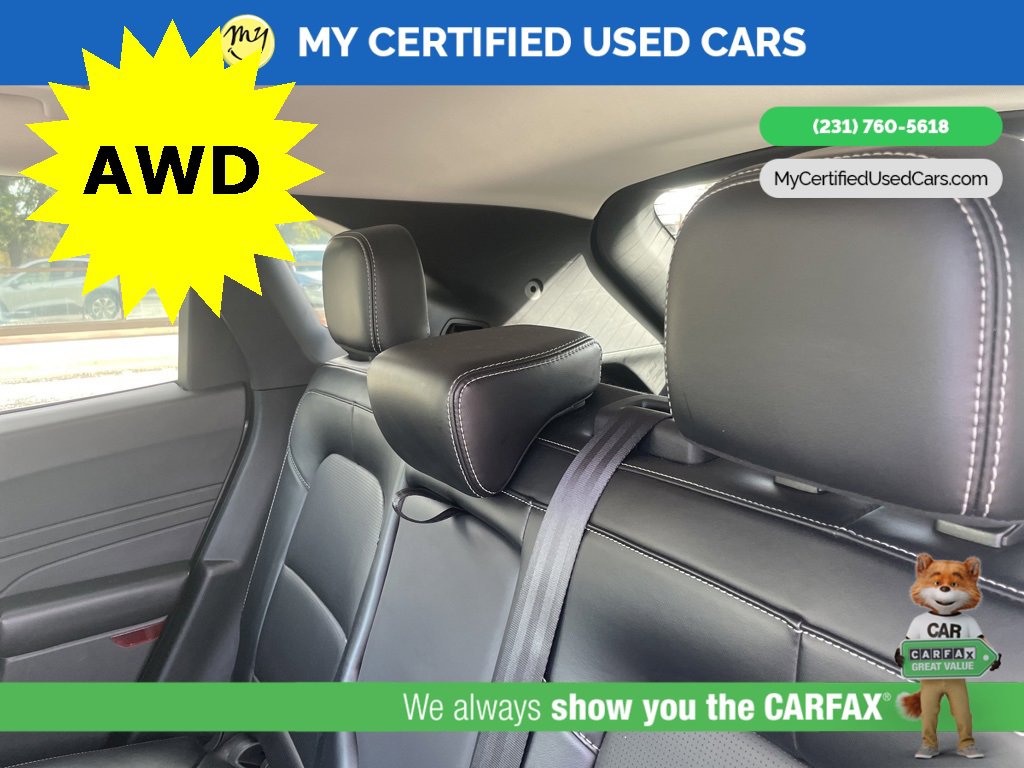 Used 2023 Ford Escape Platinum image 12