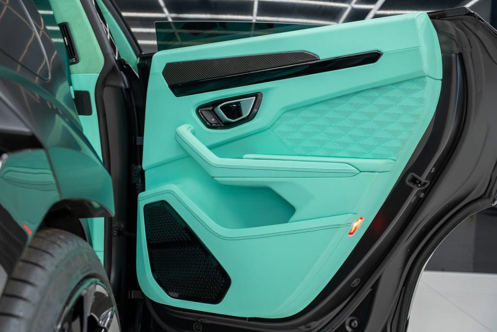 Used 2024 Lamborghini Urus S image 52