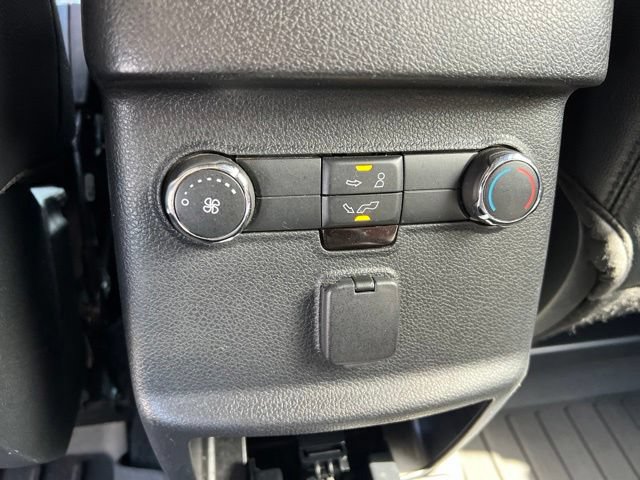Used 2019 Ford Explorer XLT w/ Equipment Group 202A FWD image 31
