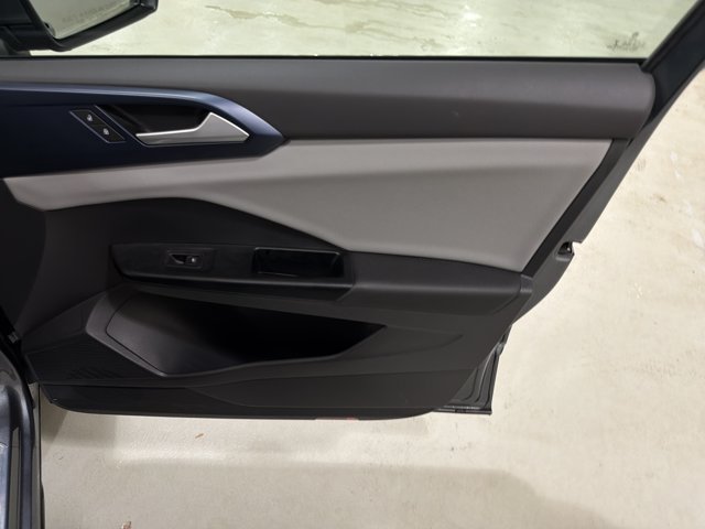 Certified 2022 Volkswagen Taos SE AWD/4WD image 38