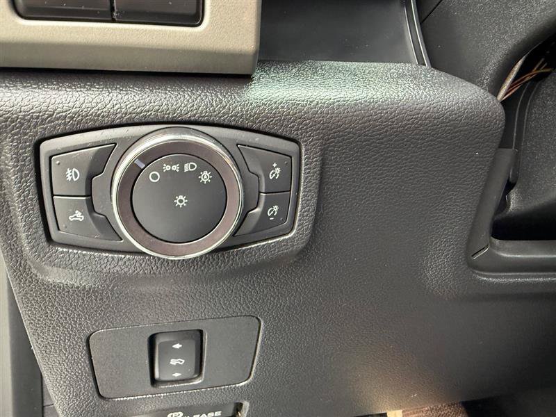 Used 2019 Ford F250 Lariat w/ Lariat Value Package AWD/4WD image 30