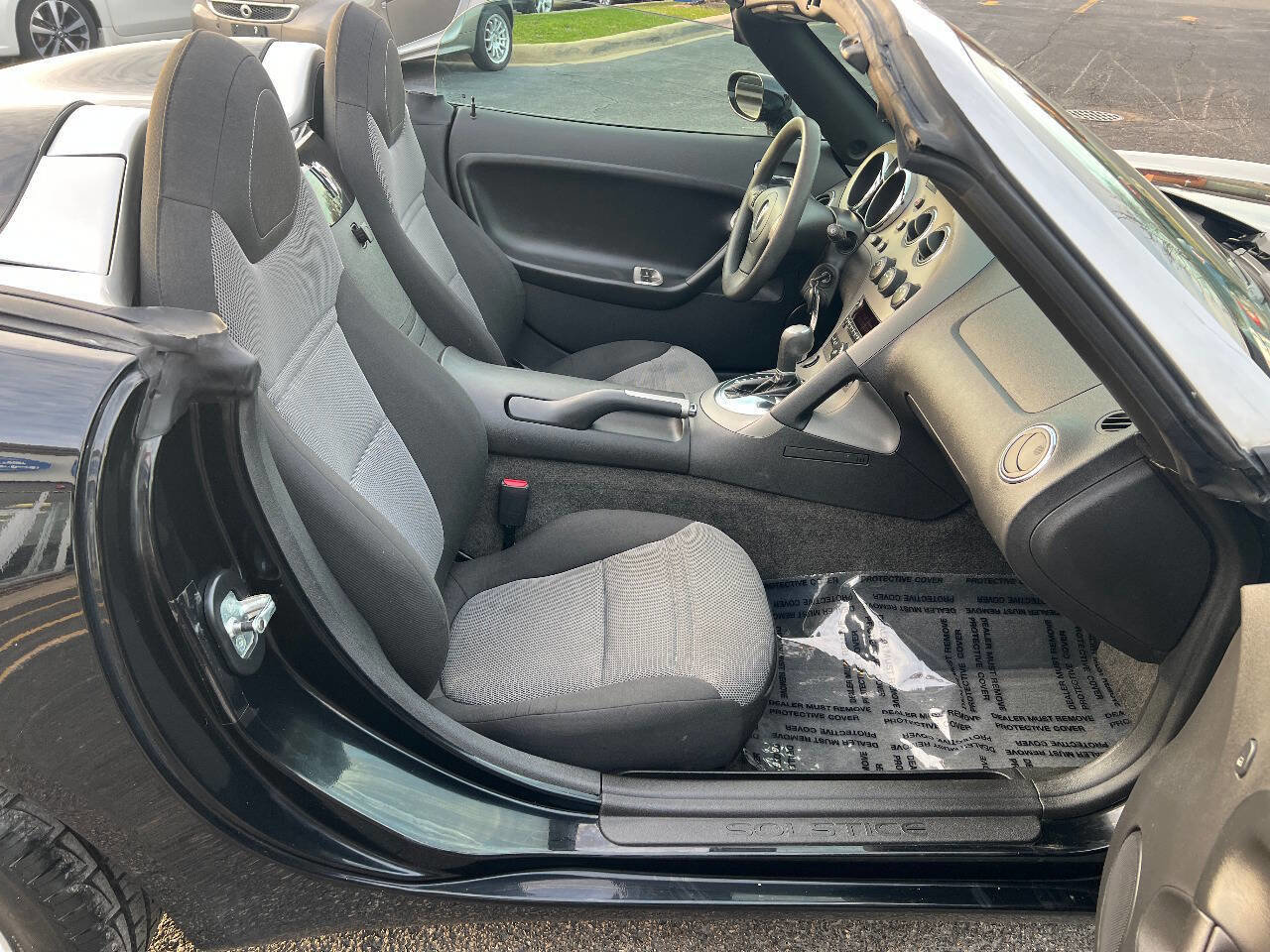 Used 2009 Pontiac Solstice Convertible w/ Preferred Package image 22