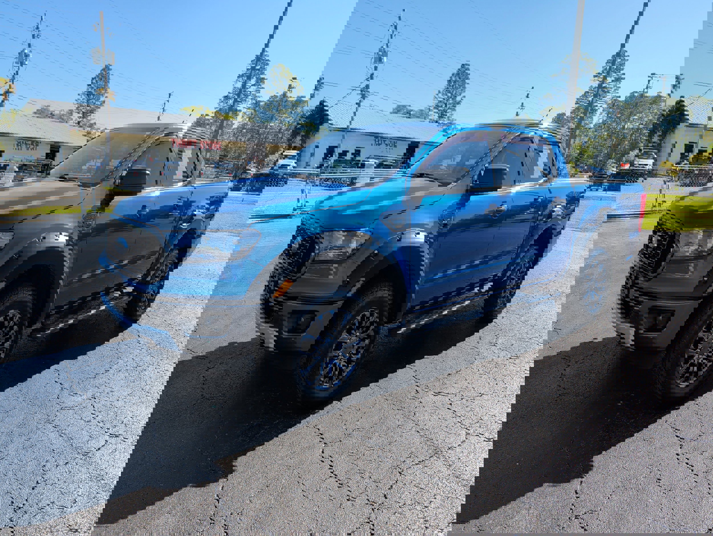 Used 2020 Ford Ranger XLT w/ Equipment Group 301A Mid AWD/4WD image 3