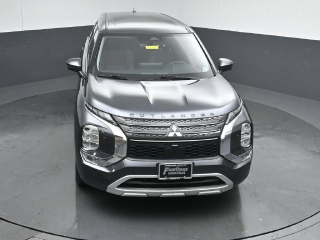 Used 2025 Mitsubishi Outlander SE AWD/4WD image 44