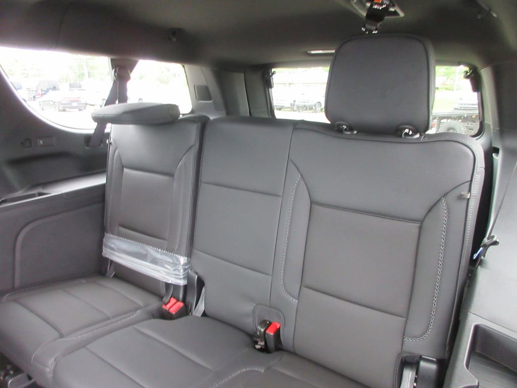 New 2026 GMC Yukon XL Denali w/ Denali Reserve Package AWD/4WD image 14