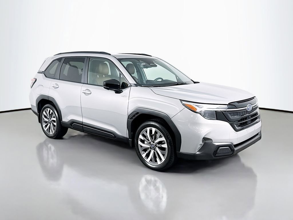 Used 2025 Subaru Forester Touring AWD/4WD image 3