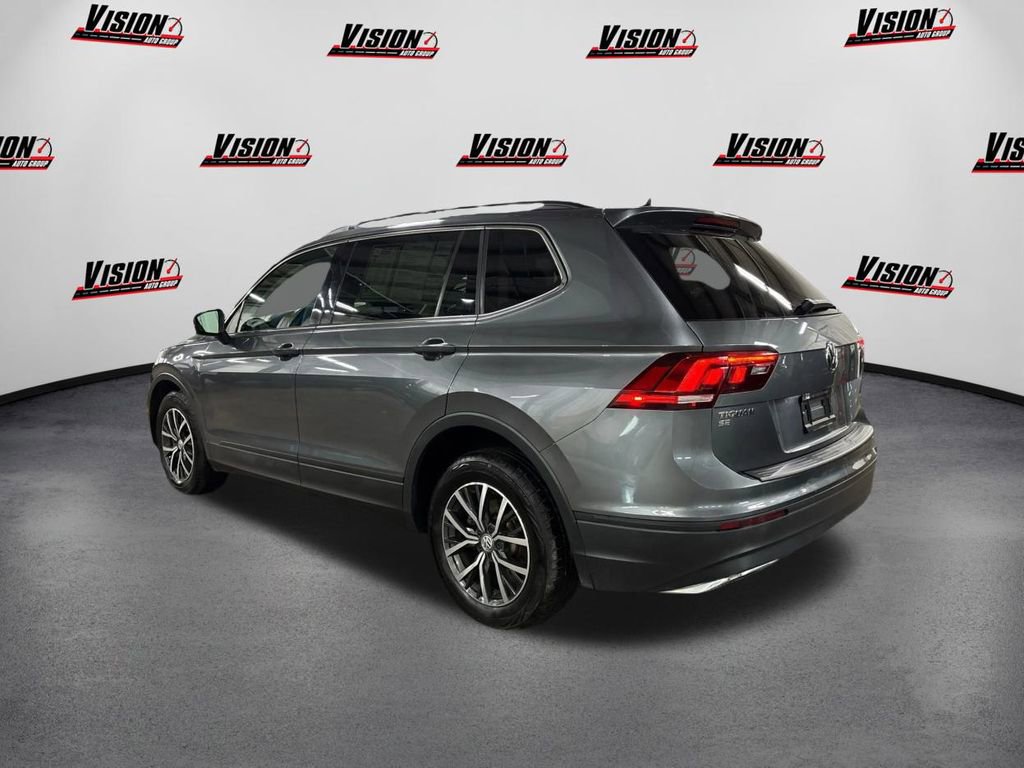 Used 2019 Volkswagen Tiguan SE w/ Panoramic Sunroof Package image 7