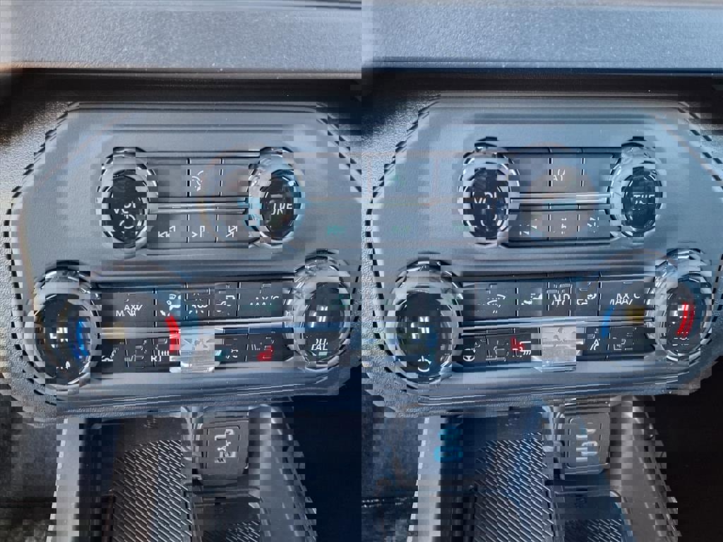 New 2025 Ford Bronco Outer Banks image 10