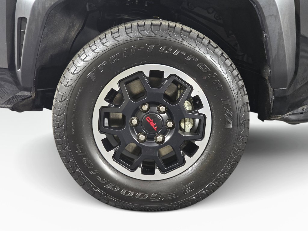Used 2024 Toyota Tacoma TRD Off-Road w/ TRD Off Road Upgrade Package AWD/4WD image 10