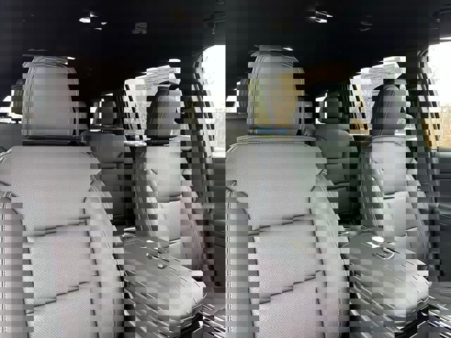 New 2026 Chevrolet Traverse LT image 8