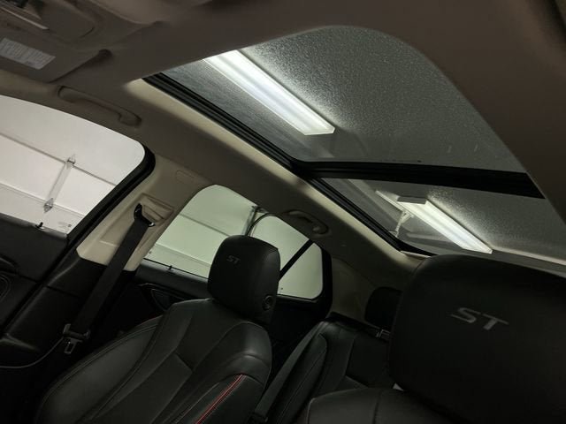 Certified 2023 Buick Envision Essence w/ Sport Touring Package FWD image 18