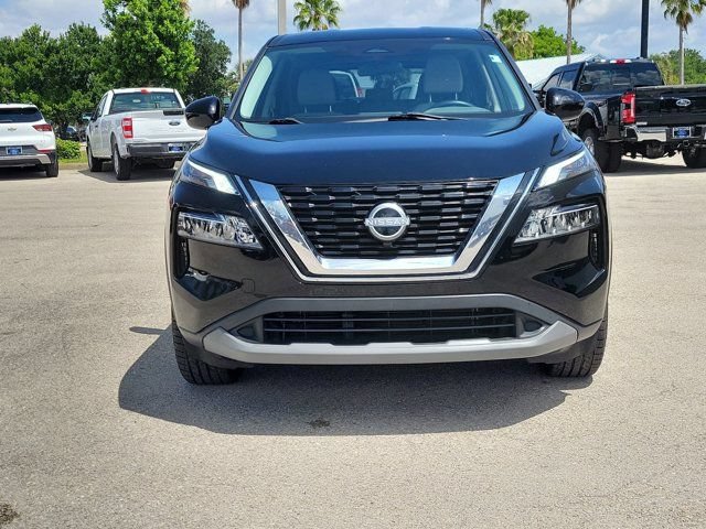 Used 2023 Nissan Rogue SV FWD image 2