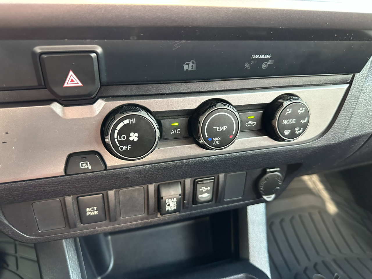 Used 2019 Toyota Tacoma SR5 image 35