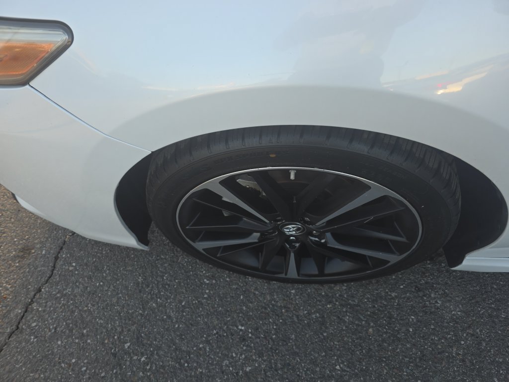 Used 2019 Toyota Camry XSE FWD image 24