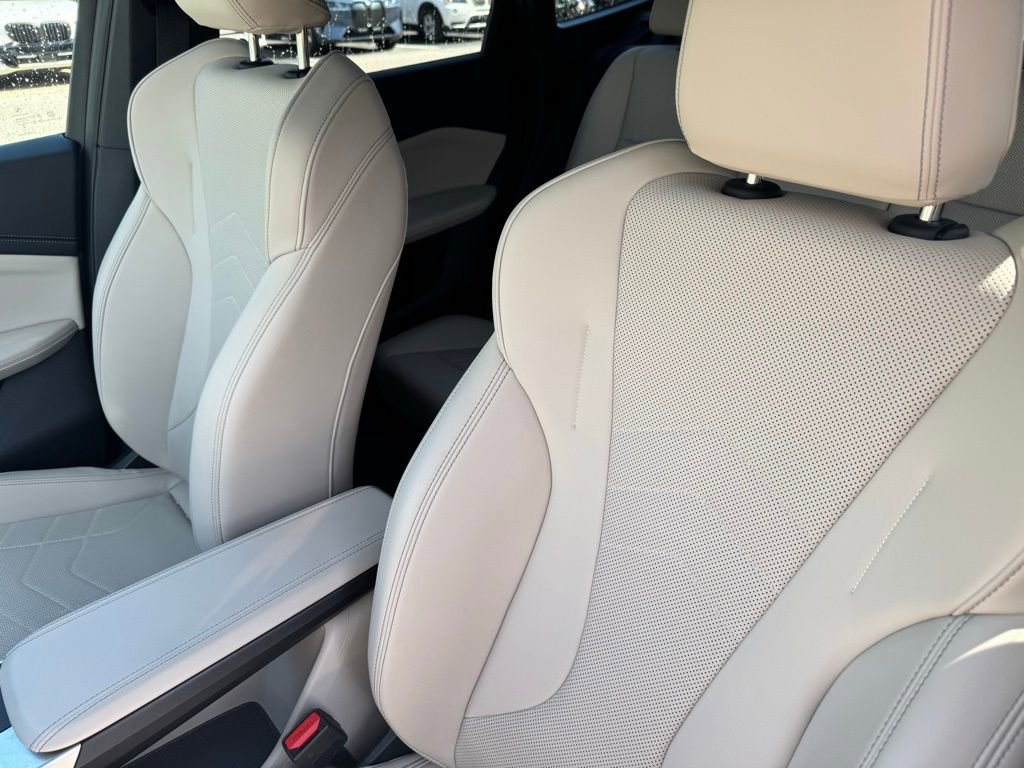 Certified 2024 BMW X1 M35i w/ Premium Package AWD/4WD image 9