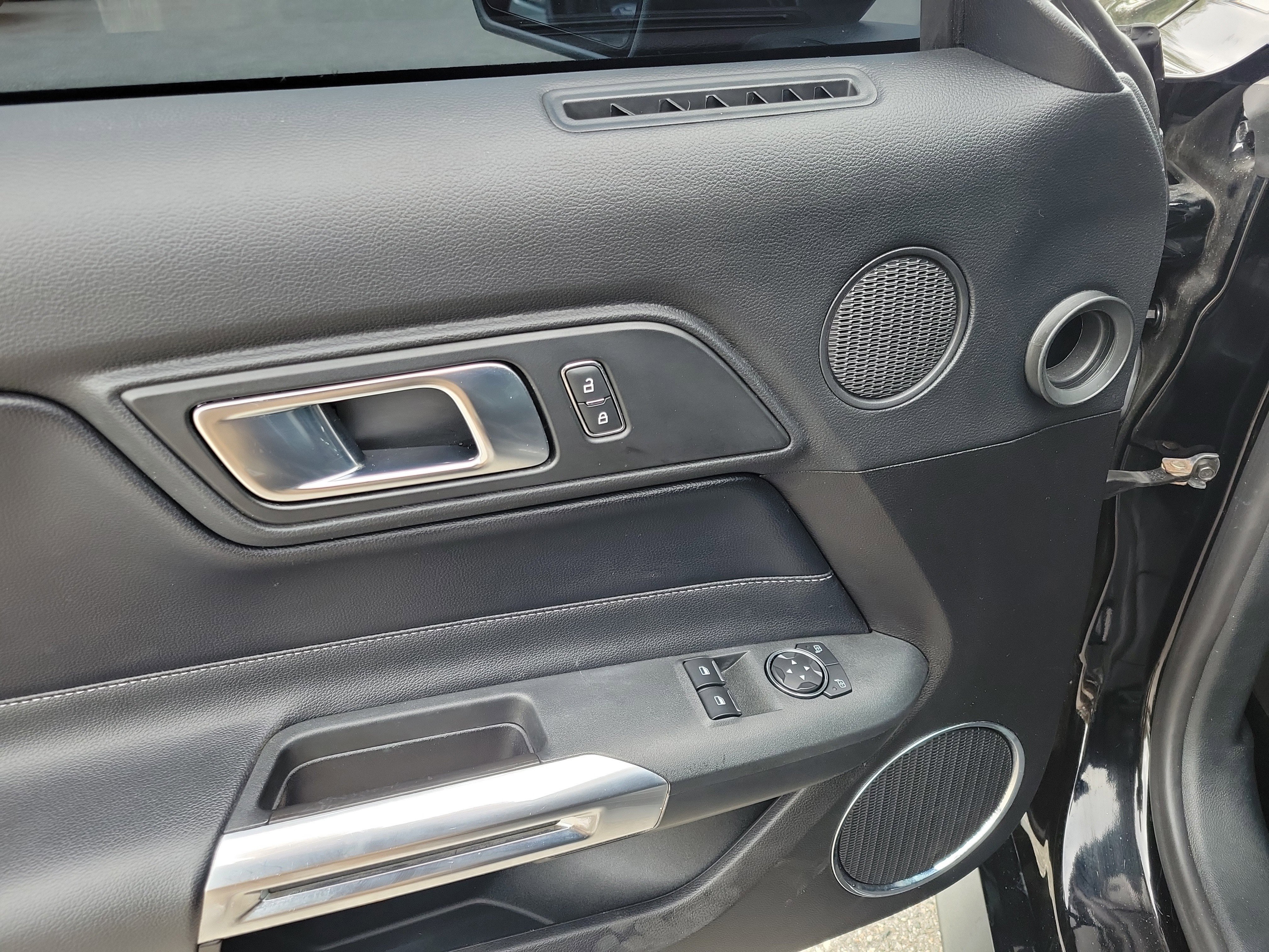 Used 2021 Ford Mustang GT Premium w/ Ford Safe & Smart Package image 6