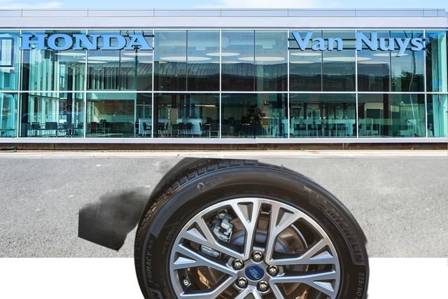 Used 2022 Ford Escape SEL image 12