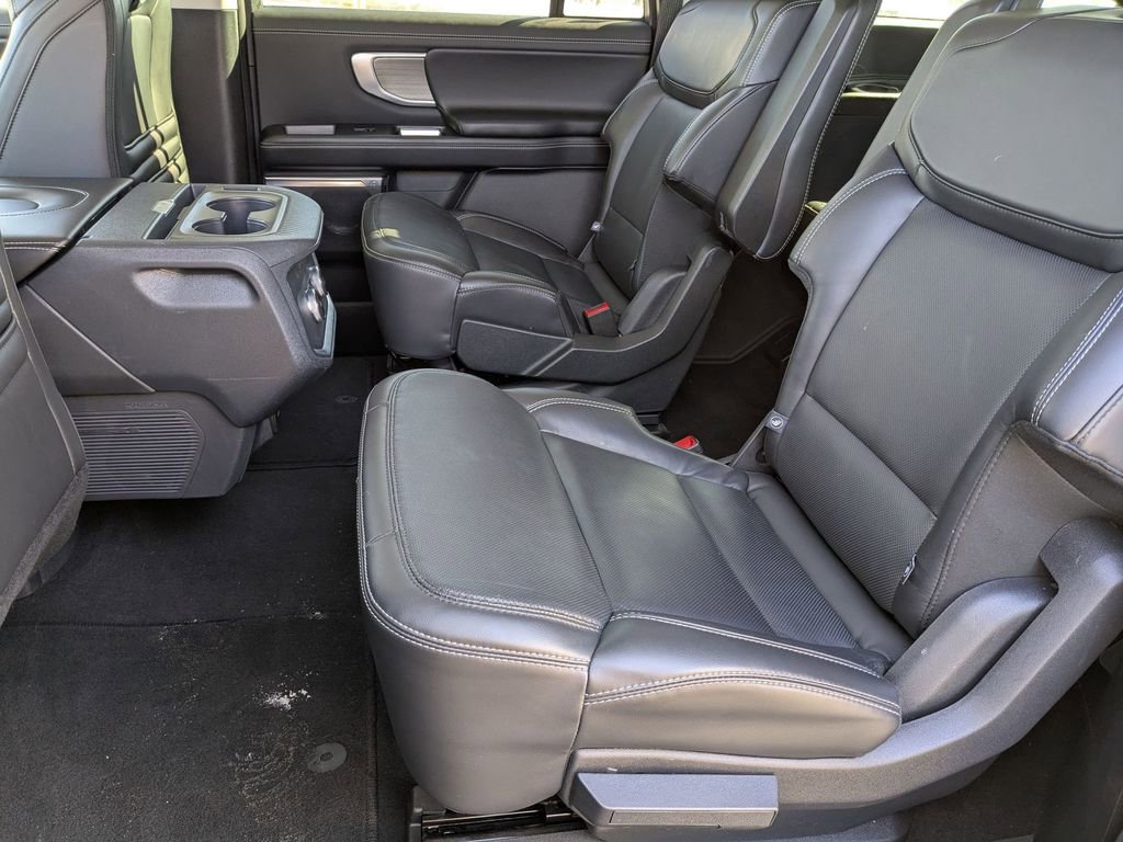 Used 2025 Ford Expedition Max Platinum image 28