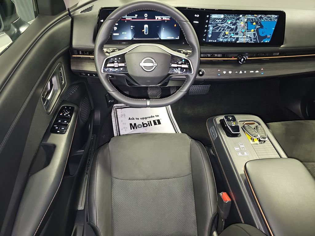 Used 2023 Nissan Ariya AWD image 31