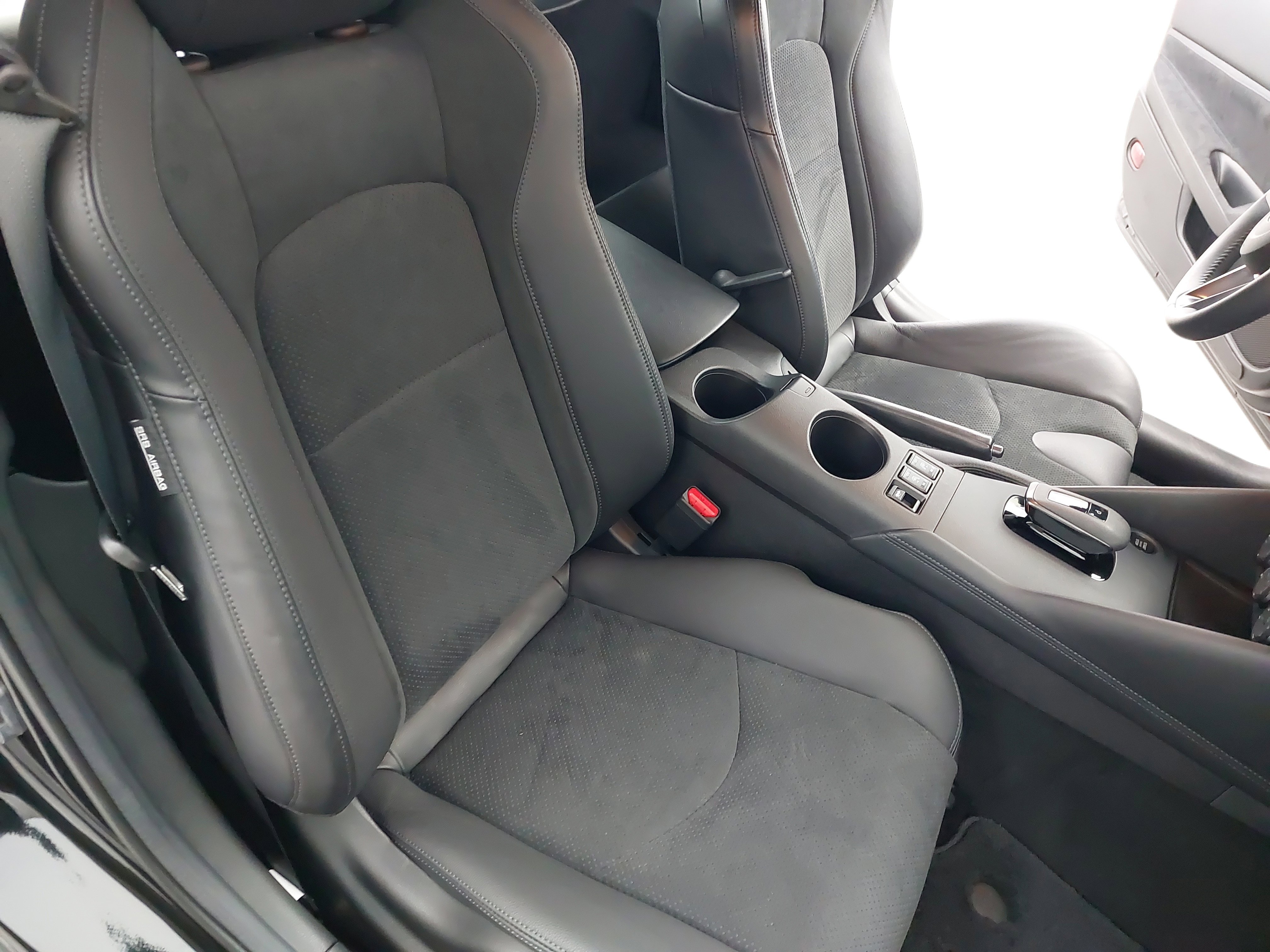 Used 2024 Nissan Z Performance w/ Floor Mat Package image 11