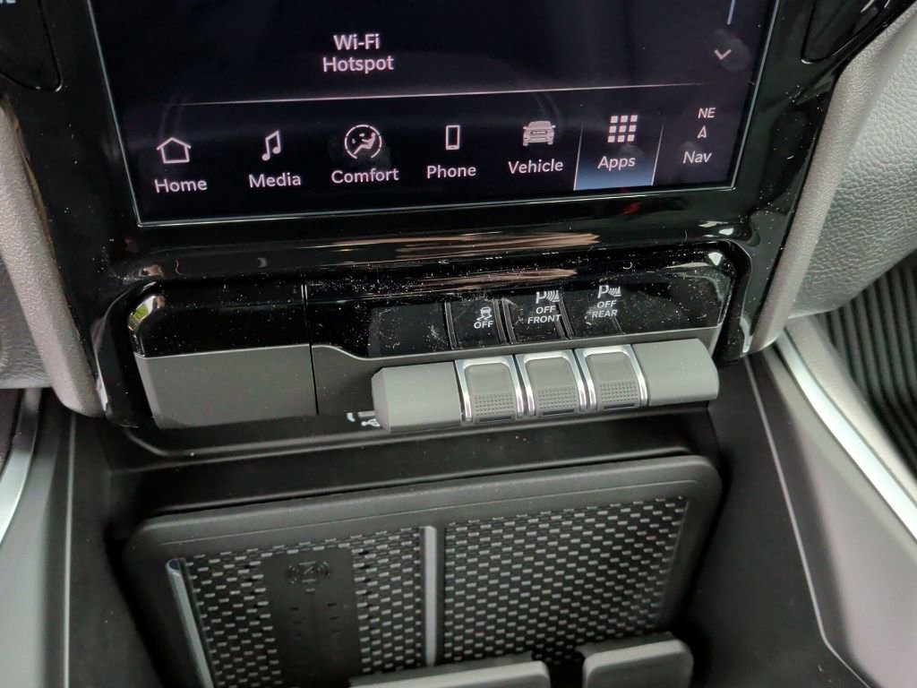 New 2026 RAM 1500 4x4 Crew Cab image 31
