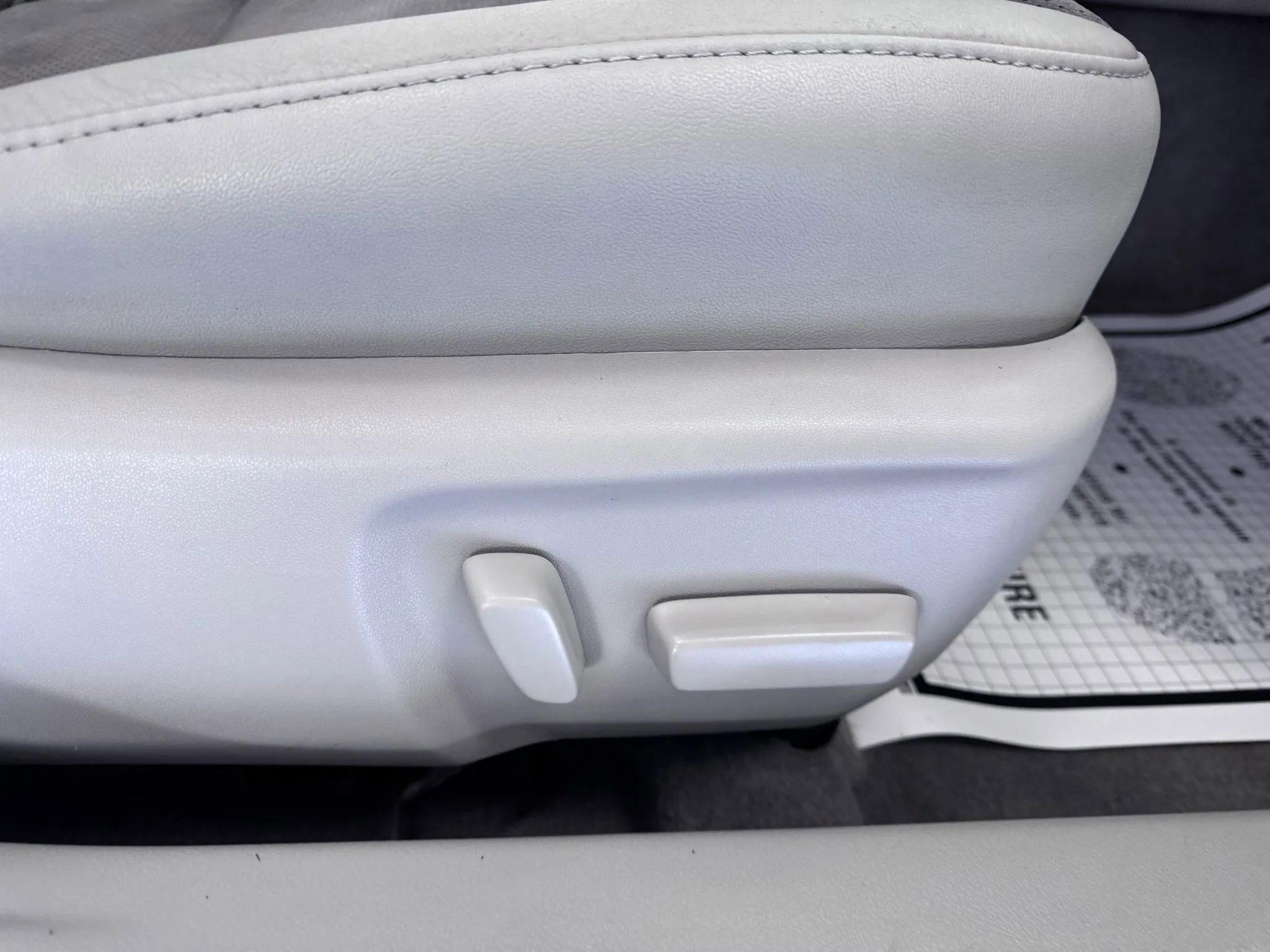 Used 2014 Toyota Camry XLE image 14