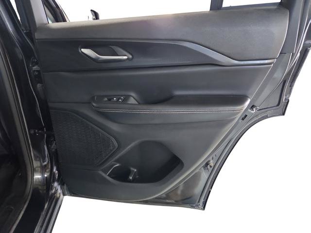 Used 2024 Jeep Grand Cherokee Laredo AWD/4WD image 29