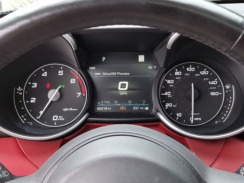 Used 2021 Alfa Romeo Giulia Ti w/ Nero Edizione AWD/4WD image 21