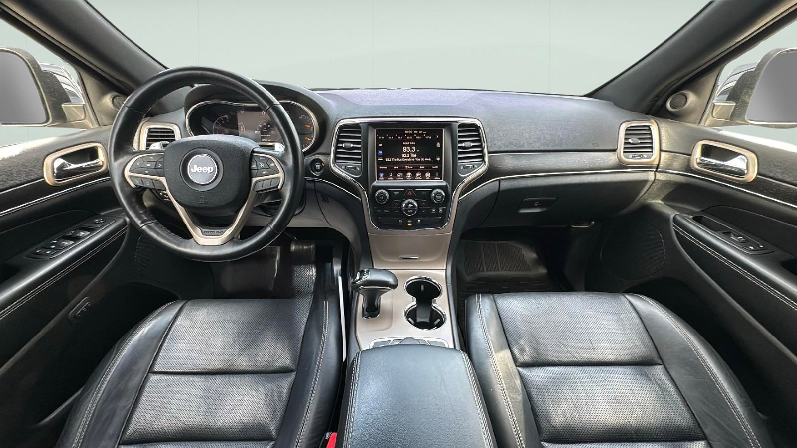 Used 2015 Jeep Grand Cherokee Limited w/ Luxury Group II image 12