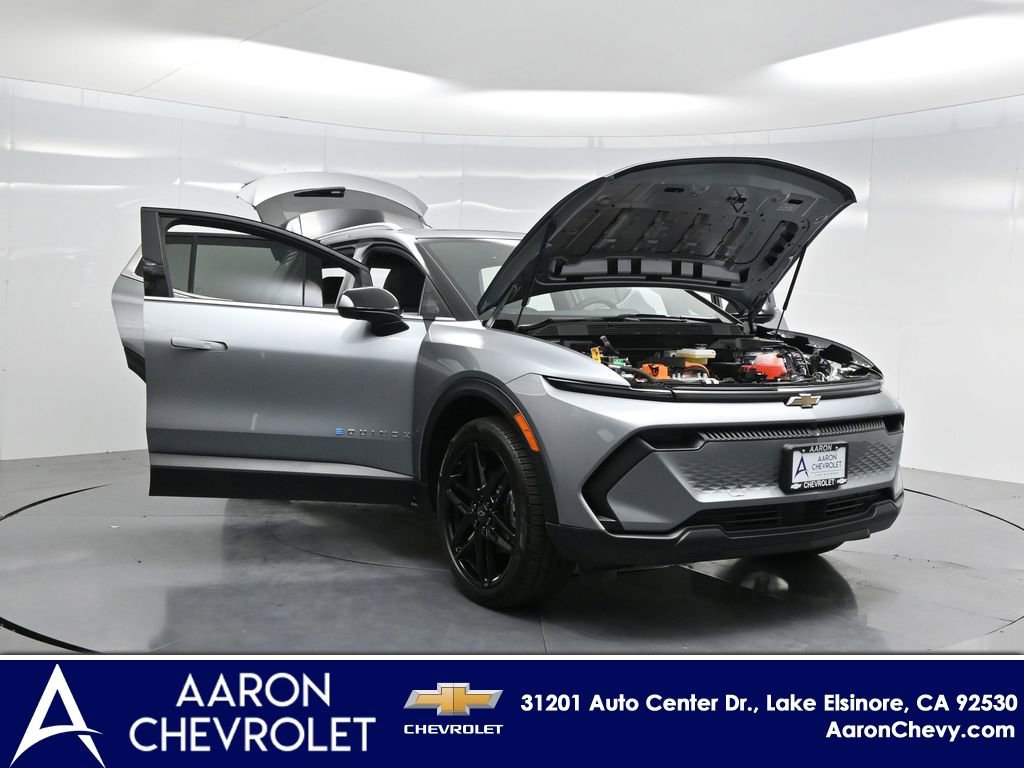 New 2026 Chevrolet Equinox EV LT image 36