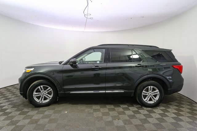Used 2023 Ford Explorer XLT w/ Equipment Group 202A AWD/4WD image 6