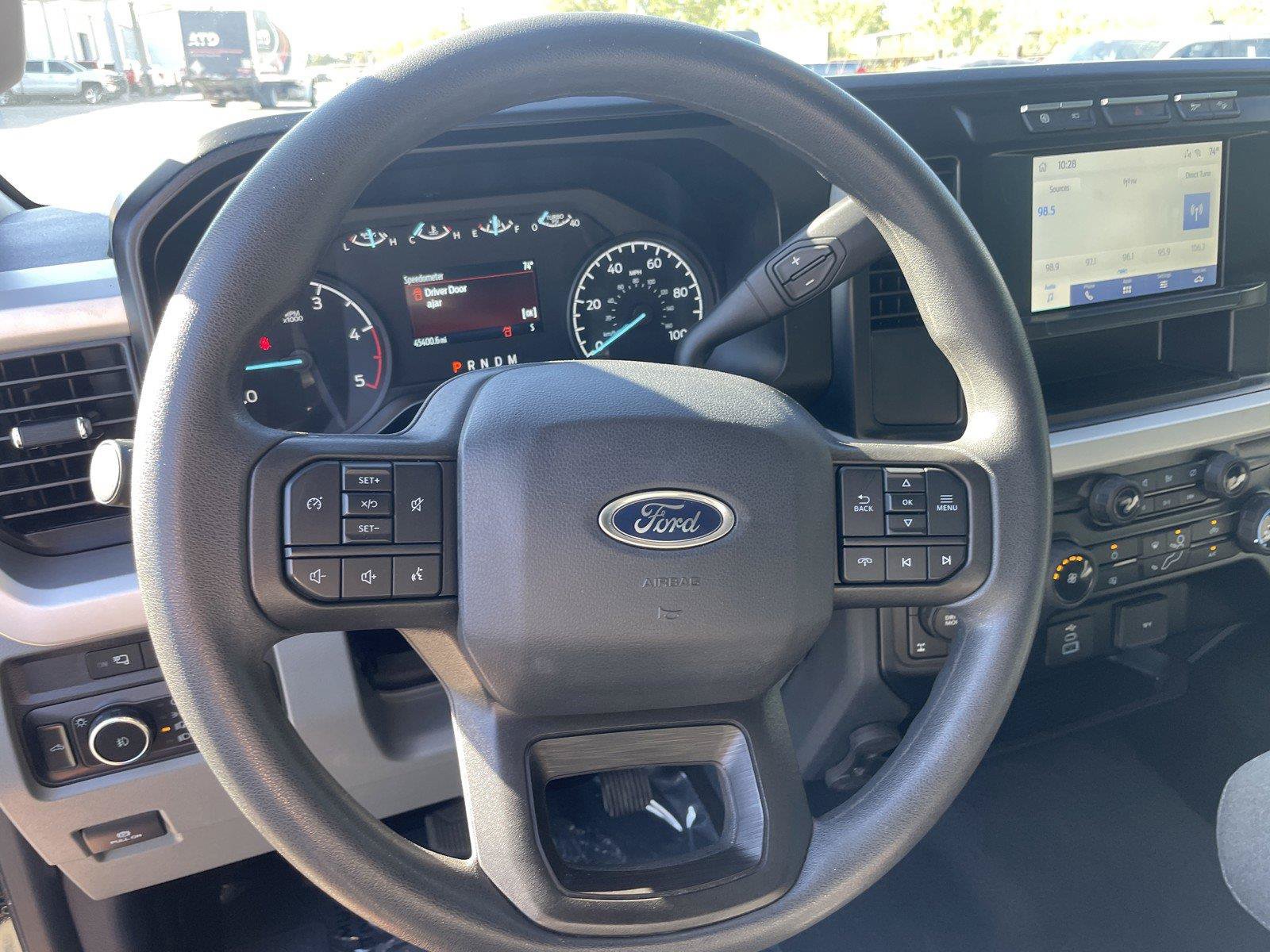 Used 2024 Ford F350 XLT w/ 360-Degree Camera Package AWD/4WD image 16