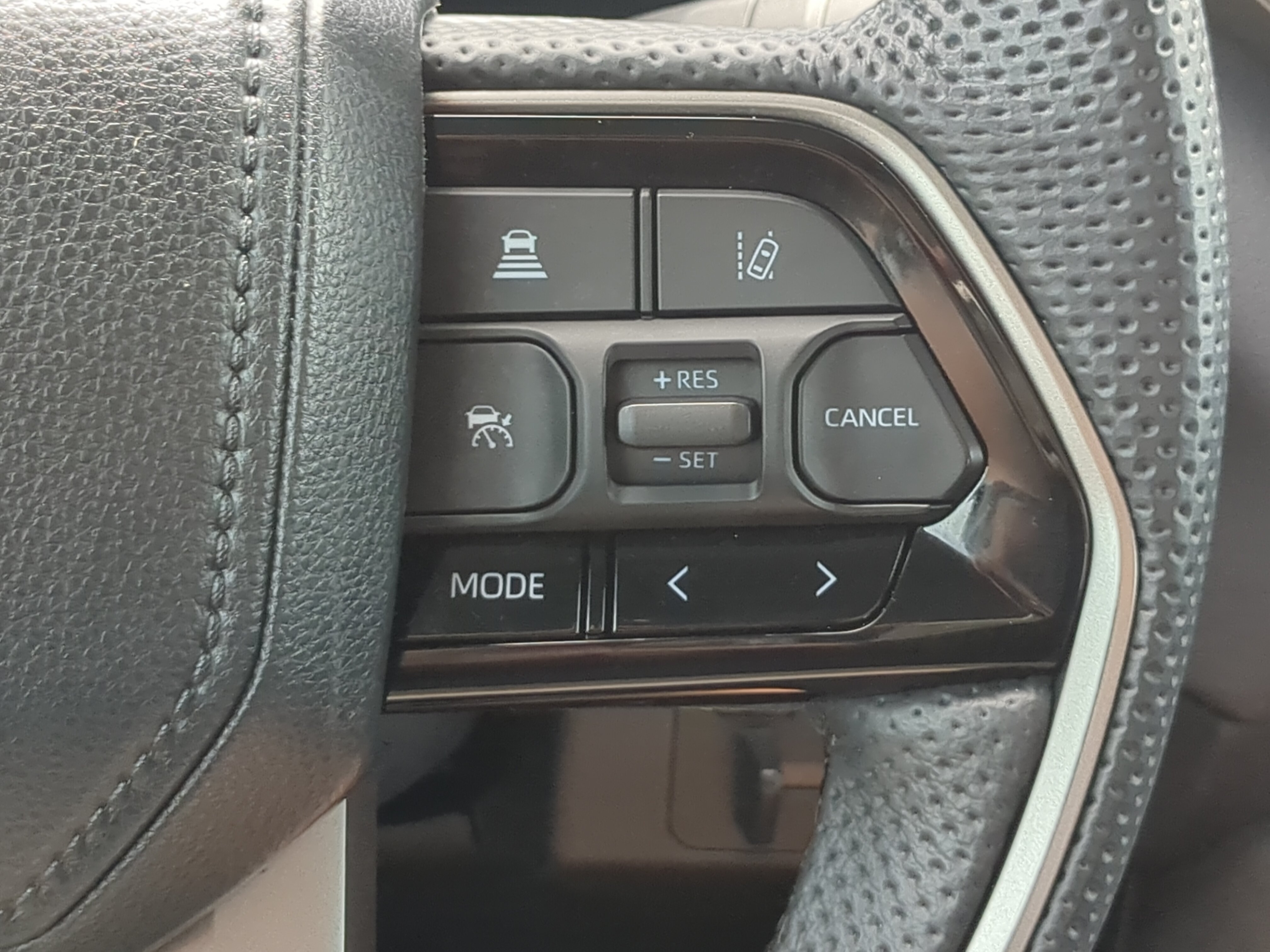 Used 2024 Toyota Tundra Limited AWD/4WD image 24