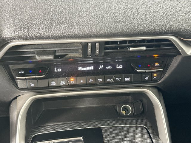 Used 2024 MAZDA CX-90 Plug-In Hybrid w/ Preferred AWD/4WD image 14