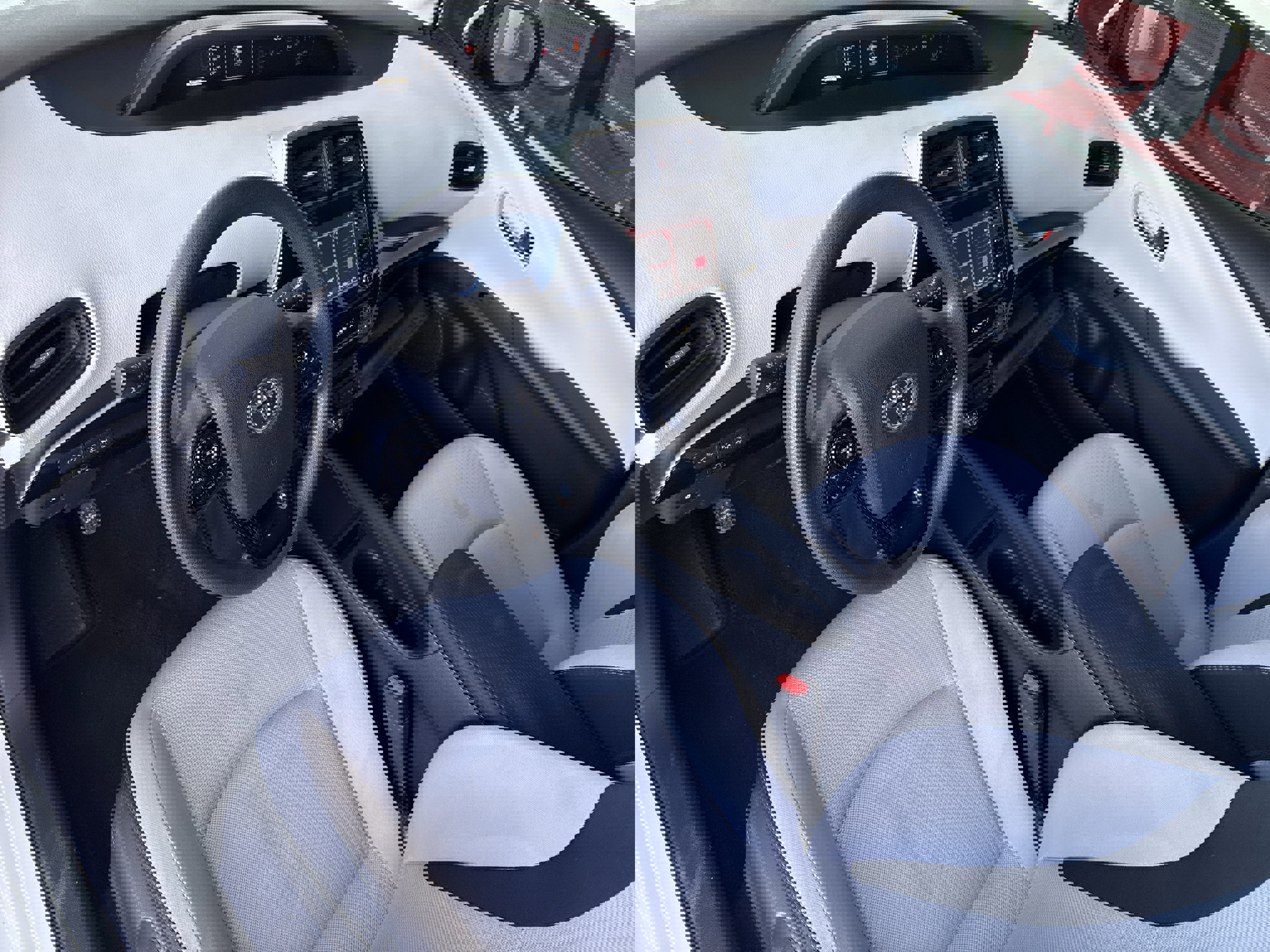 Used 2020 Toyota Prius LE w/ Carpet Mat Package image 17