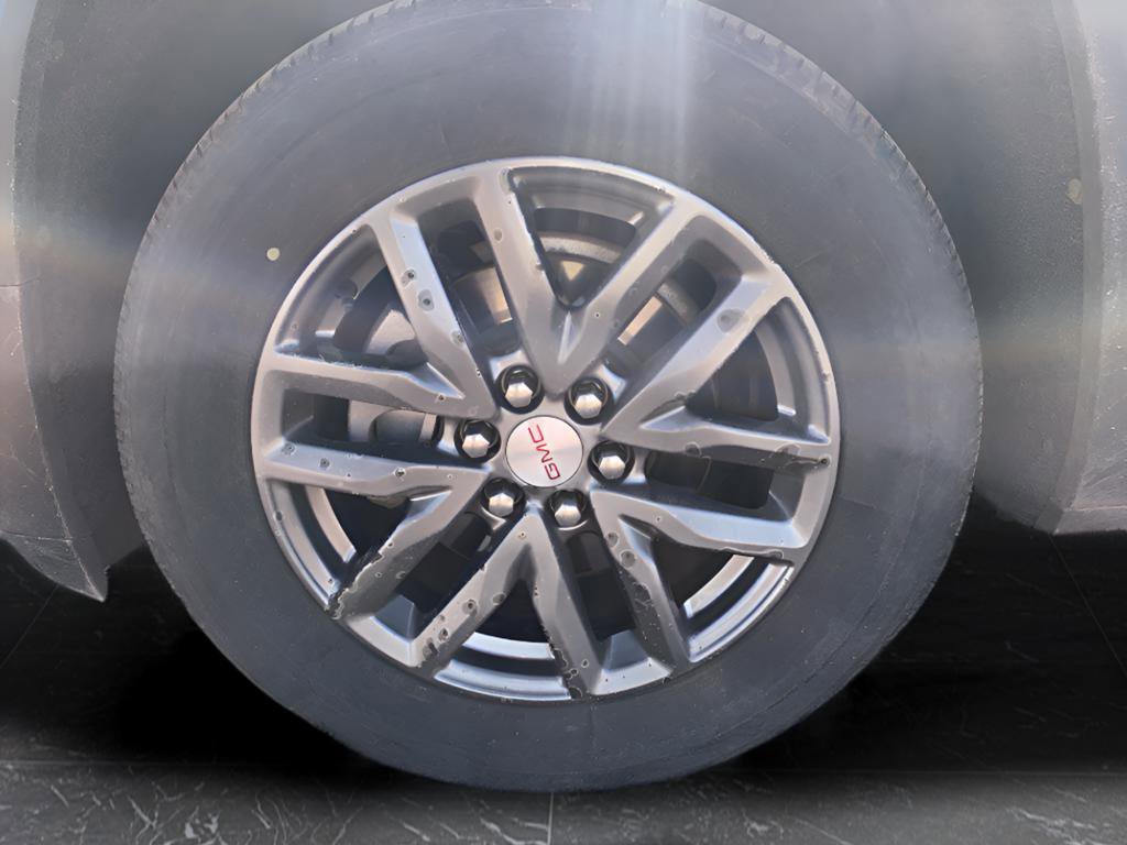 Used 2018 GMC Acadia SLT image 17