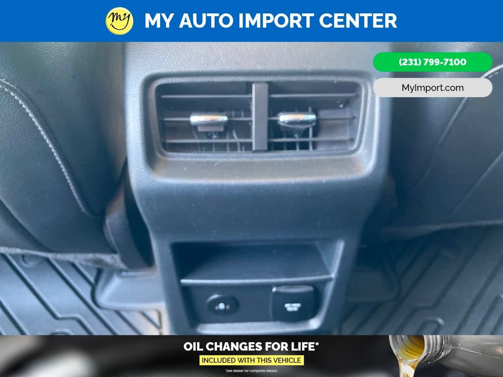 Used 2022 Ford Edge Titanium AWD/4WD image 14