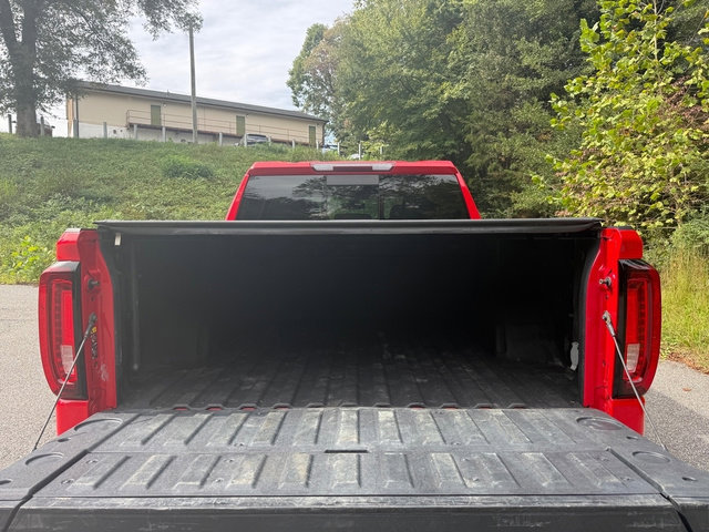 Used 2022 GMC Sierra 1500 AT4 w/ AT4 Premium Package image 10