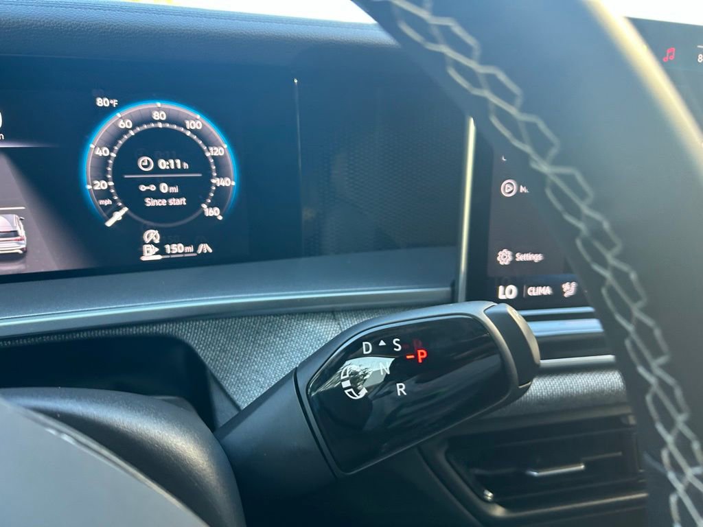 Used 2025 Volkswagen Tiguan S image 22