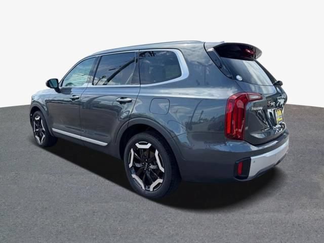 Used 2024 Kia Telluride S AWD/4WD image 2