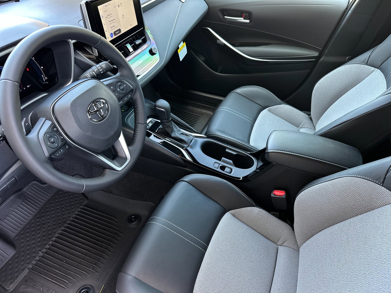 New 2026 Toyota Corolla XSE FWD image 9